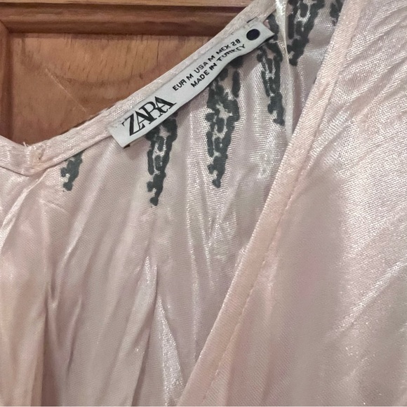 ZARA Wrinkled‎ Effect Printed Satin Maxi Dress in Ecru & Sage Green Size Medium - Picture 13 of 16